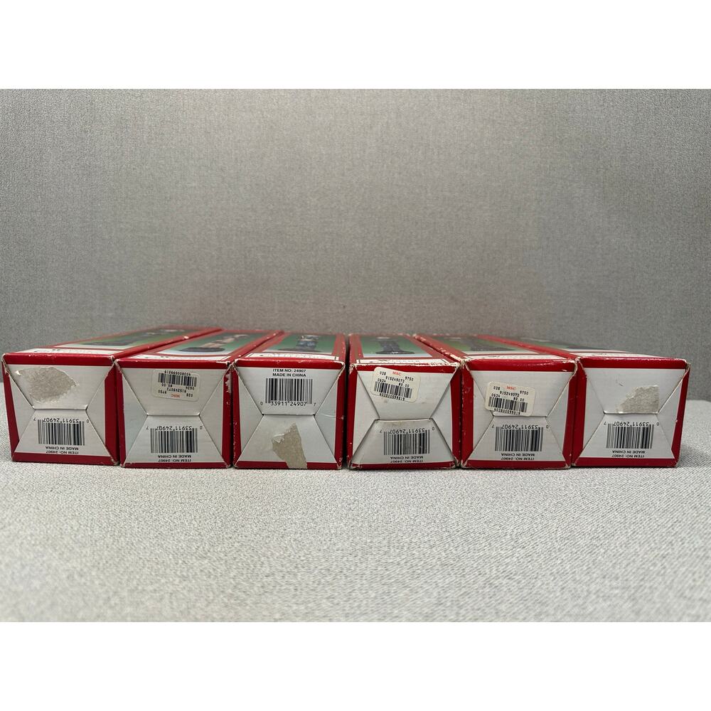 VTG 11.5” Winsor Collection Carolers Figurines Set of 6 Original Boxes Christmas - Picture 9 of 10